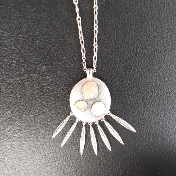 Lucky Brand Necklace - Picture 2 of 8